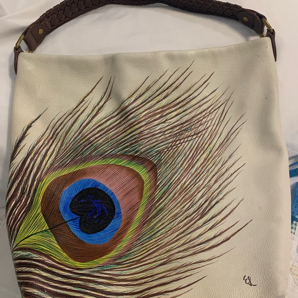 Very Rare Find! Elliott Lucca Peacock Feather Design Cream Bag.  Arm Candy! - Picture 10 of 17